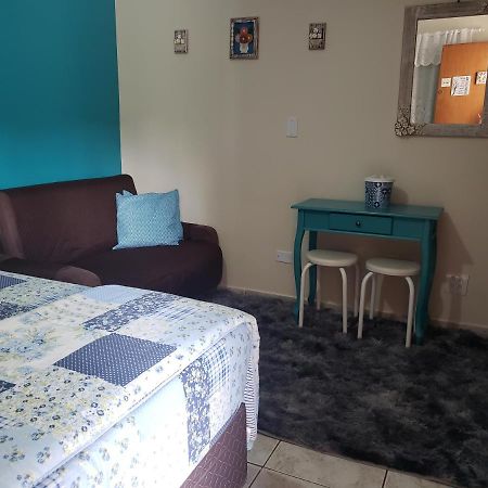 Suites Ambiente Familiar -Prox Do Thermas Águas de São Pedro 外观 照片