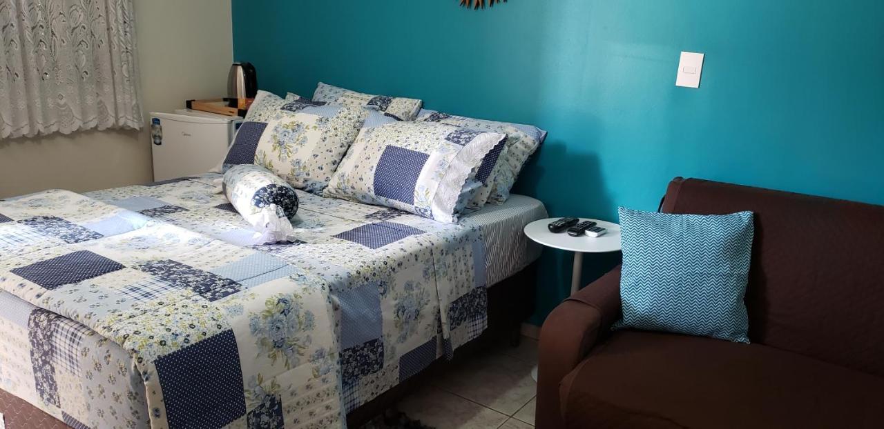 Suites Ambiente Familiar -Prox Do Thermas Águas de São Pedro 外观 照片